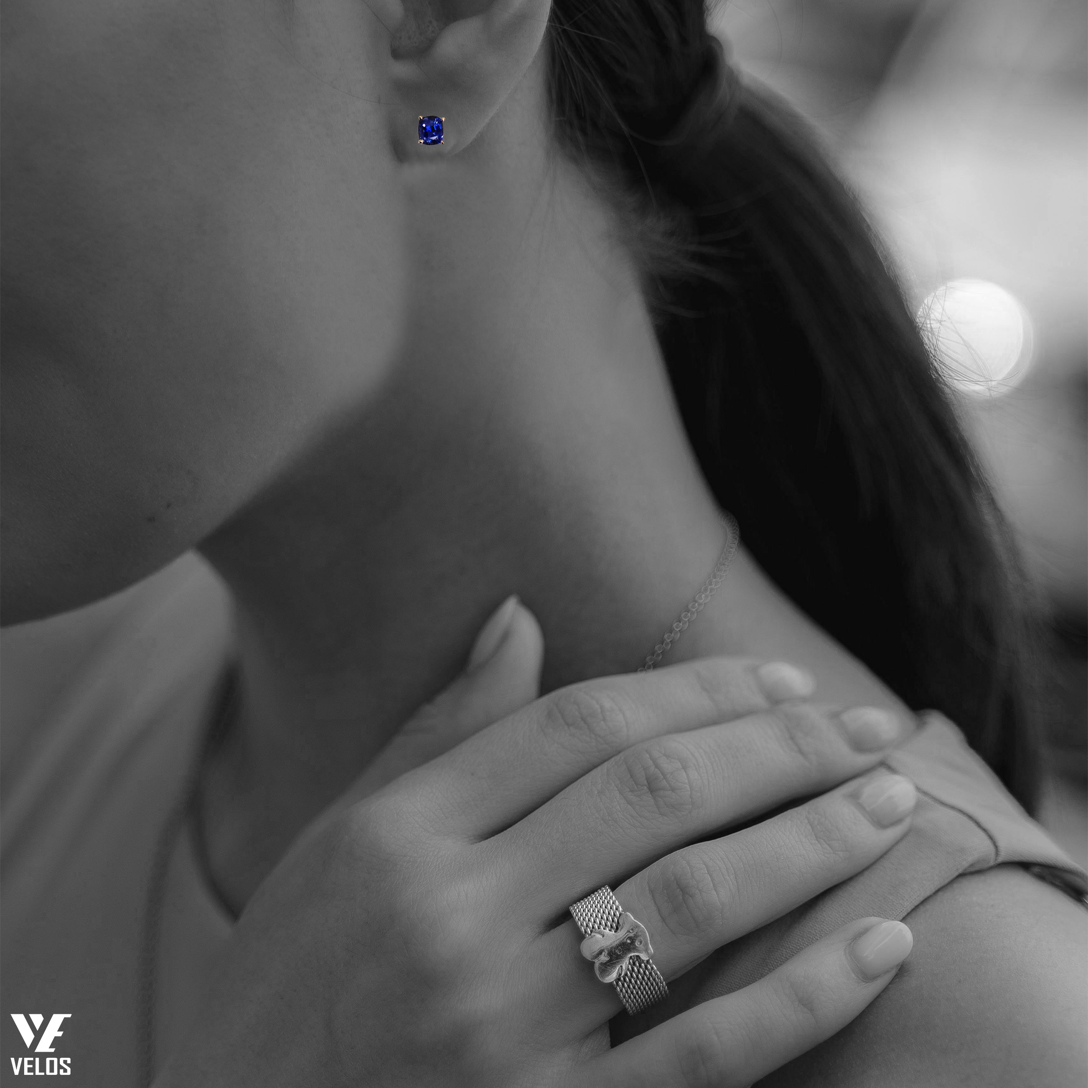EarRing-with-model
